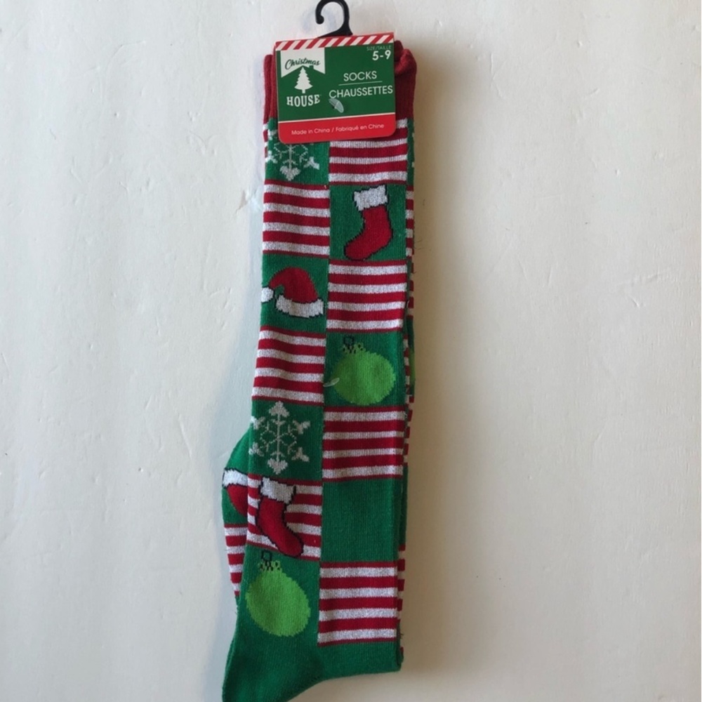 CHRISTMAS TALL KNEE SOCKS NWT